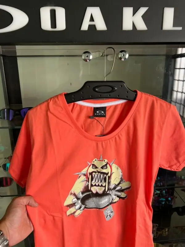 Camiseta Oakley Monster Dog Feminina